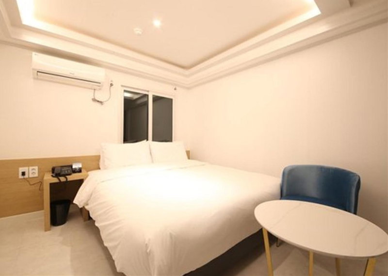Busan Seomyeon Business Hotel J7, Busan, South Korea