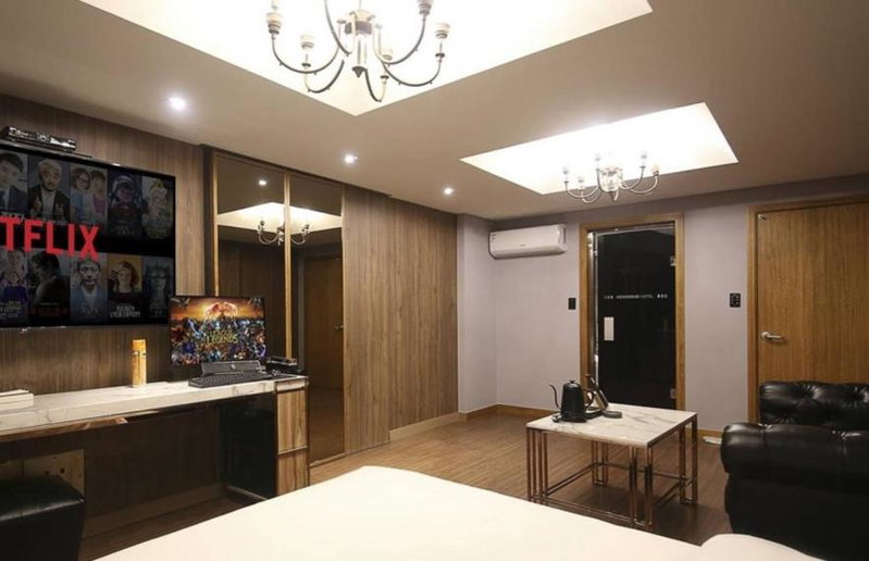 Newmond Hotel, Seoul, South Korea