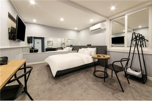Hotel · Gamdong Hotel, Busan