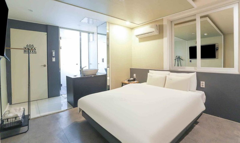 Gamdong Hotel, Busan, South Korea