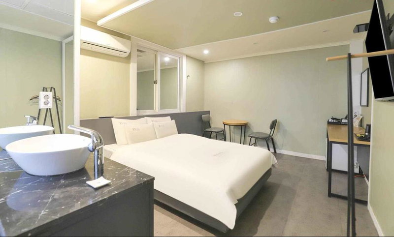 Gamdong Hotel, Busan, South Korea