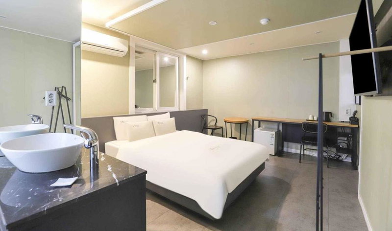 Gamdong Hotel, Busan, South Korea