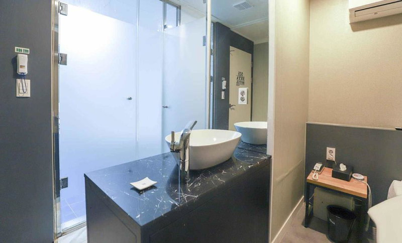 Gamdong Hotel, Busan, South Korea