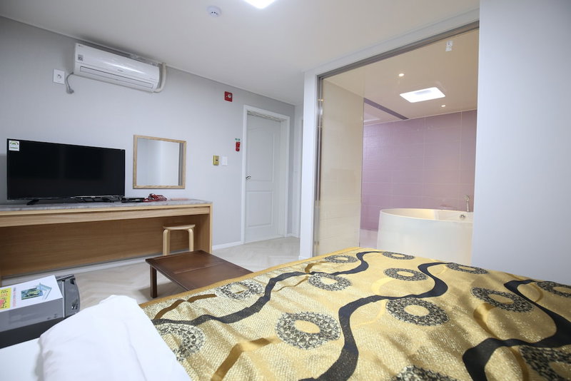 R.I Spa Hotel, Chungju, South Korea