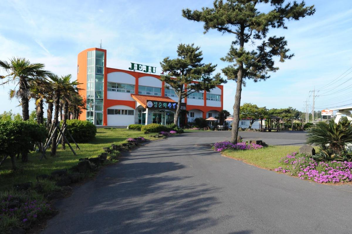 Jeju Feel House, South Korea