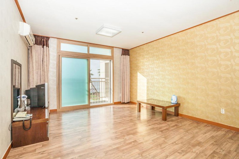 Jeju Ilsung Beach Condo, Jeju, South Korea