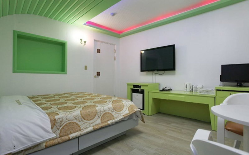 Whitehouse Motel, Seosan, South Korea