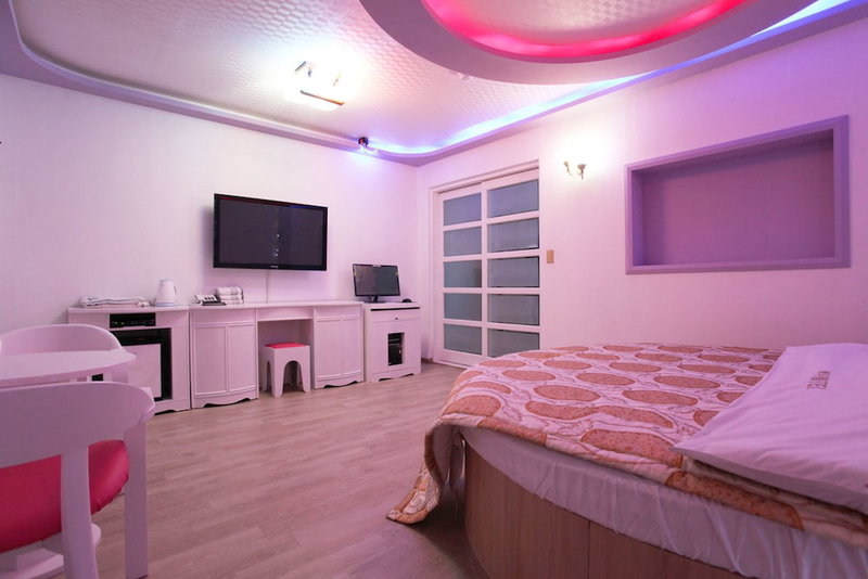 Whitehouse Motel, Seosan, South Korea