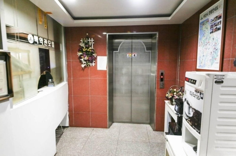 Whitehouse Motel, Seosan, South Korea