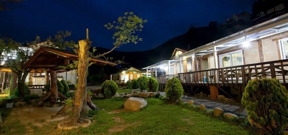 Hotel · Bandi Hwangto Pension, Miryang