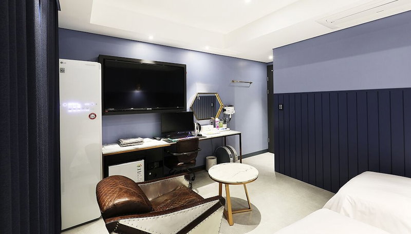 Alma Business Hotel, Jincheon, South Korea