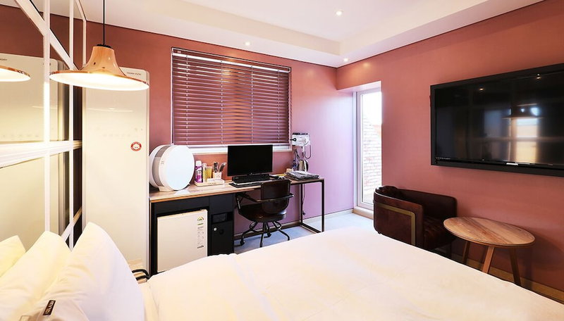 Alma Business Hotel, Jincheon, South Korea