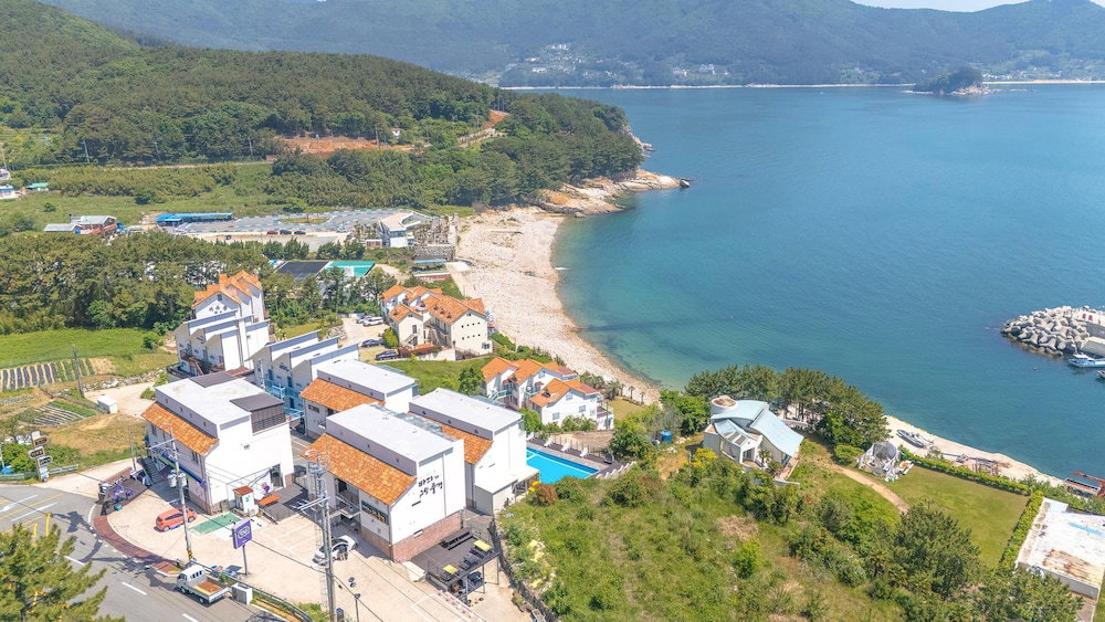Geoje Badageurigo Pension, South Korea