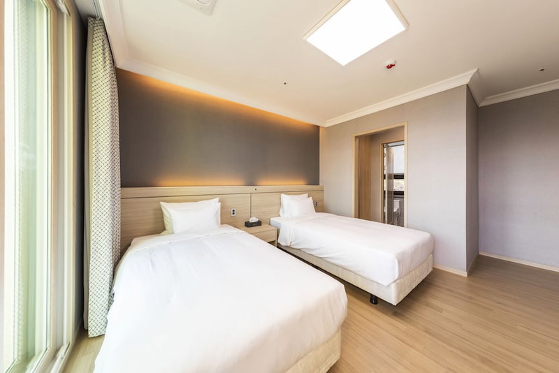 Baekhak Jayuro Resort, Yeoncheon, South Korea