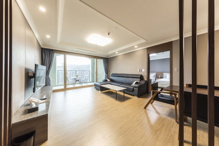 Baekhak Jayuro Resort, Yeoncheon, South Korea