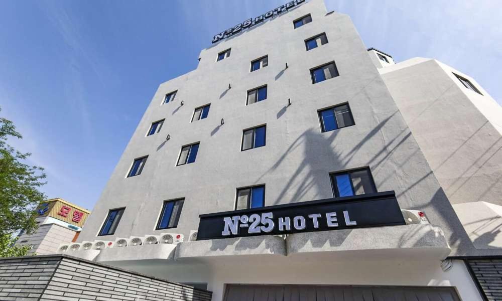 Hotel · JECHEON No 25 HOTEL, Jecheon