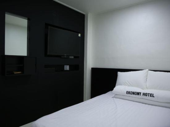 Ekonomy Hotel, Gumi, South Korea