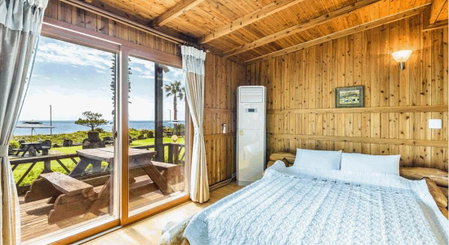 Long Beach Pension, Seogwipo, South Korea