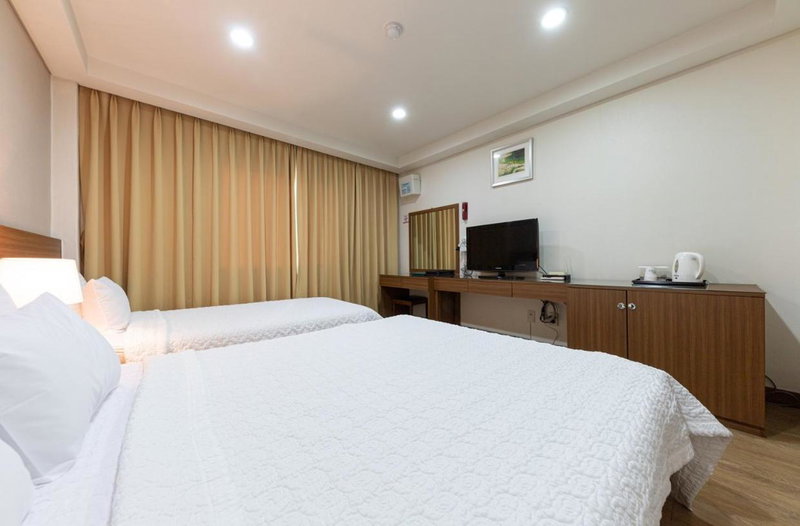 Juwang Mt Oncheon Tourist Hotel, Cheongsong, South Korea