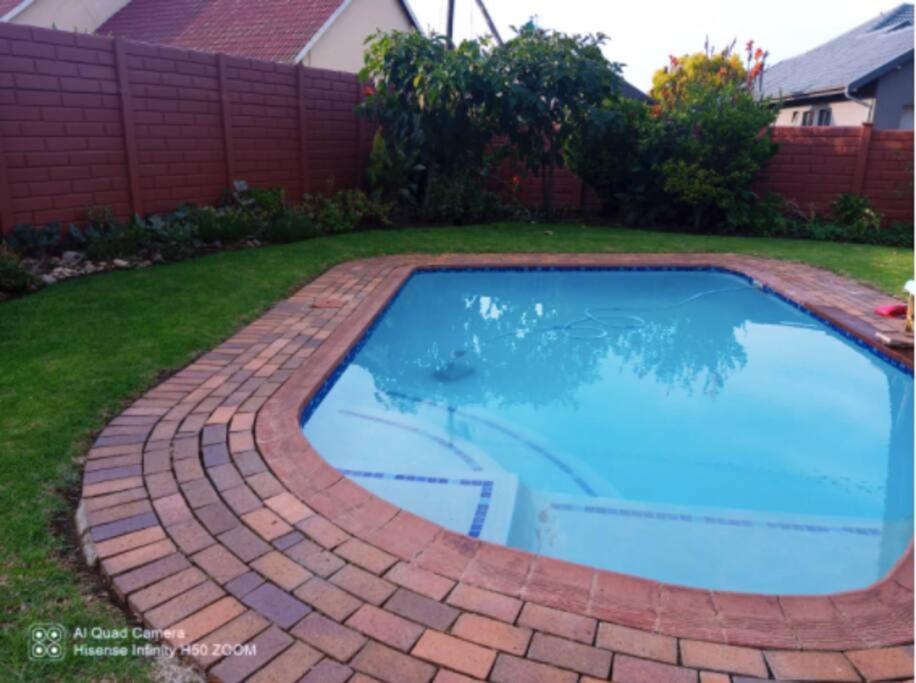 Hotel · 4 on Verbena, Boksburg