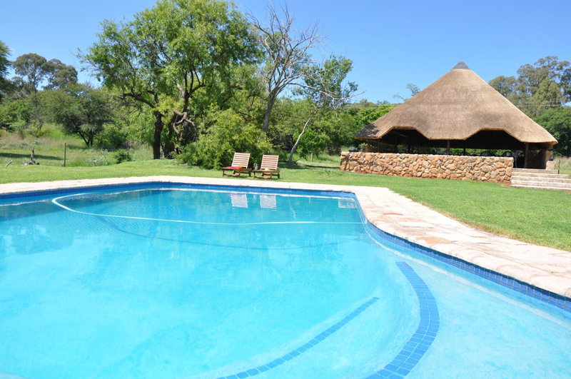 Intaba Thulile, Maanhaarrand, South Africa
