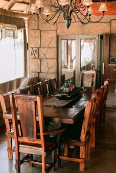 Tshukudiba Game Lodge, Tom Burke, South Africa