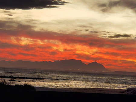 Gordon's Beach Lodge, Gordonʼs Bay, South Africa