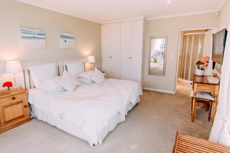 Dolphins' Playground Beachfront B&B, Plettenberg Bay, South Africa