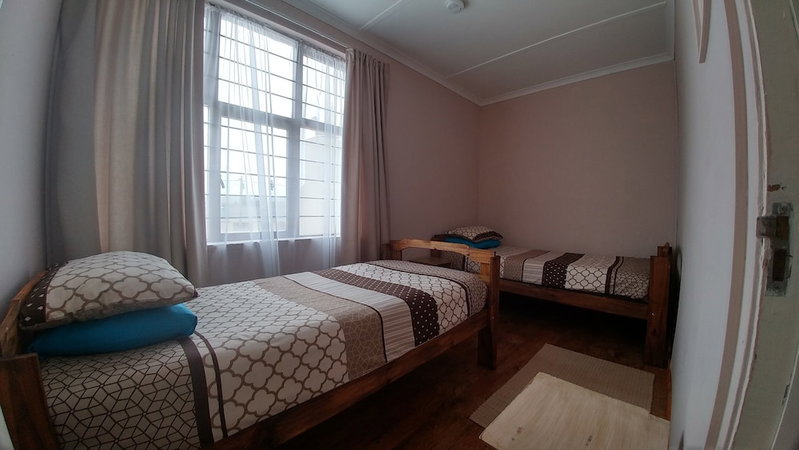 Fisherhaven Traveller's Lodge - Hostel, Hermanus, South Africa
