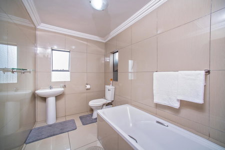 Khayalami Hotel - Emalahleni, Witbank, South Africa