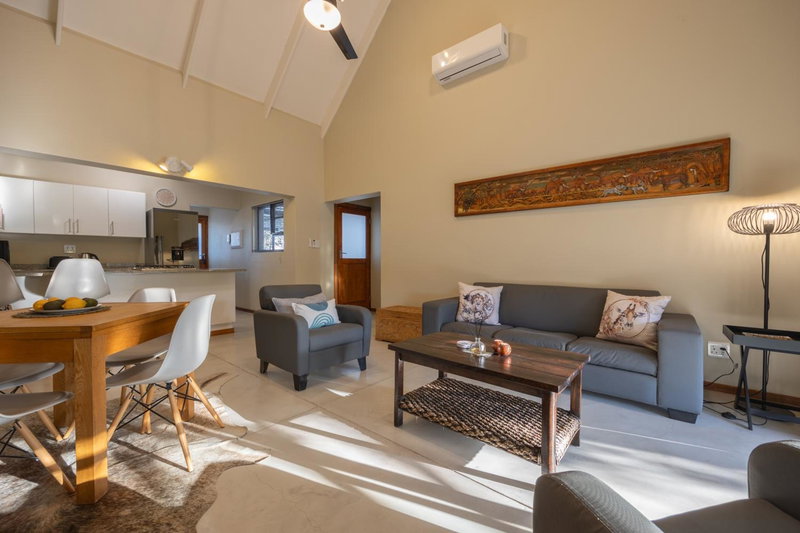 Lodge 54, Hoedspruit, South Africa