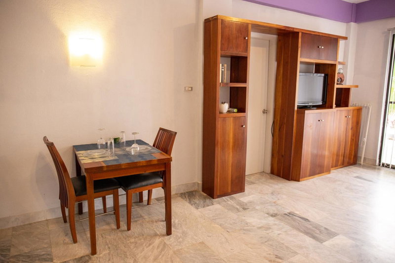 Seaview Hills Luxury Apartments & Rooms, Dauis, Philippines