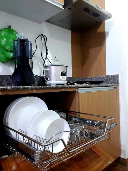 Cozy condo unit 5mins from Mactan Cebu Int'l Airport with Netflix, Mactan, Philippines