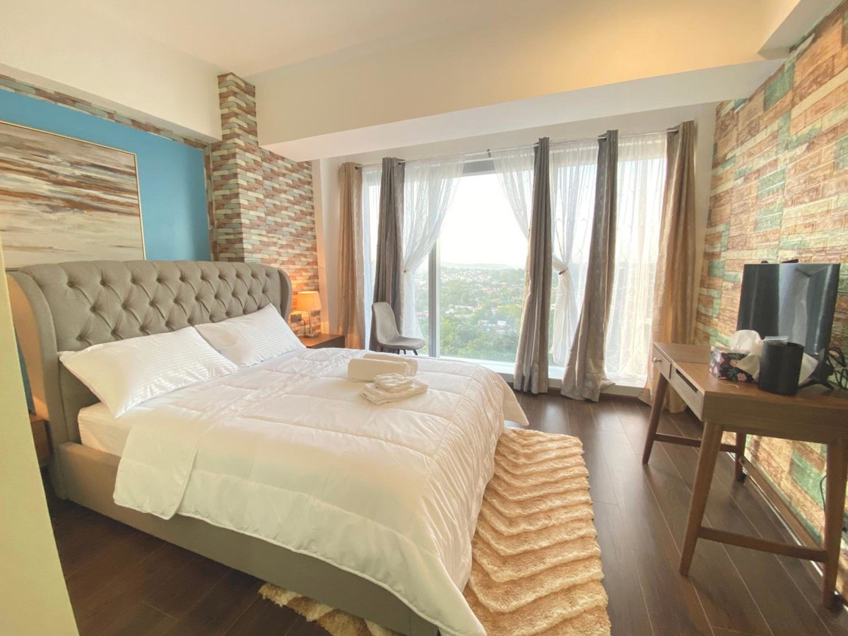 Condotel Aeon Towers Davao 20mbps Wifi, Philippines