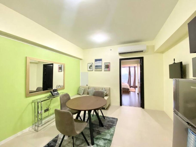 Condotel Aeon Towers Davao 20mbps Wifi, Davao City, Philippines