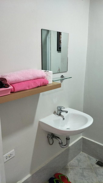 Lelani's Comfy Condo, Mactan, Philippines