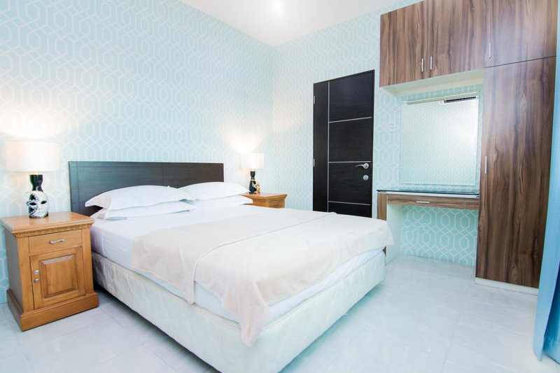Apollonia Royale Hotel, Angeles, Philippines
