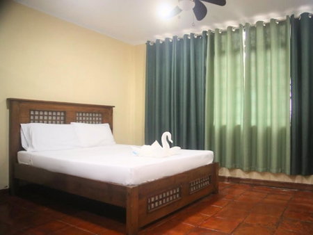 Makabata Guesthouse & Cafe, Manila, Philippines