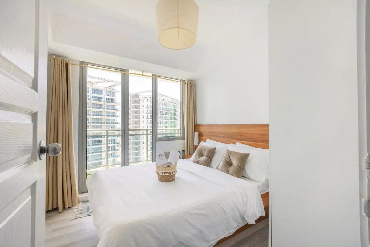 Adam'sCrib Apartment 2BR by Azure Residences Near Manila International Airport, Philippines