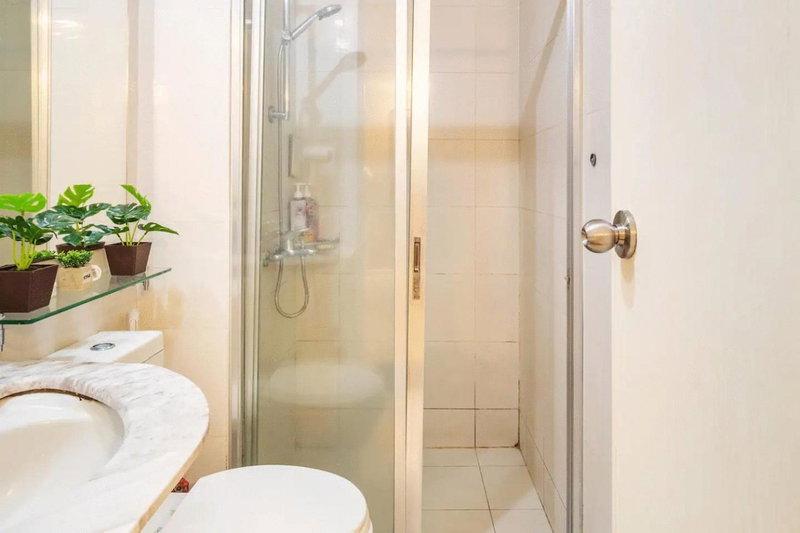 Adam'sCrib Apartment 2BR by Azure Residences Near Manila International Airport, Manila, Philippines