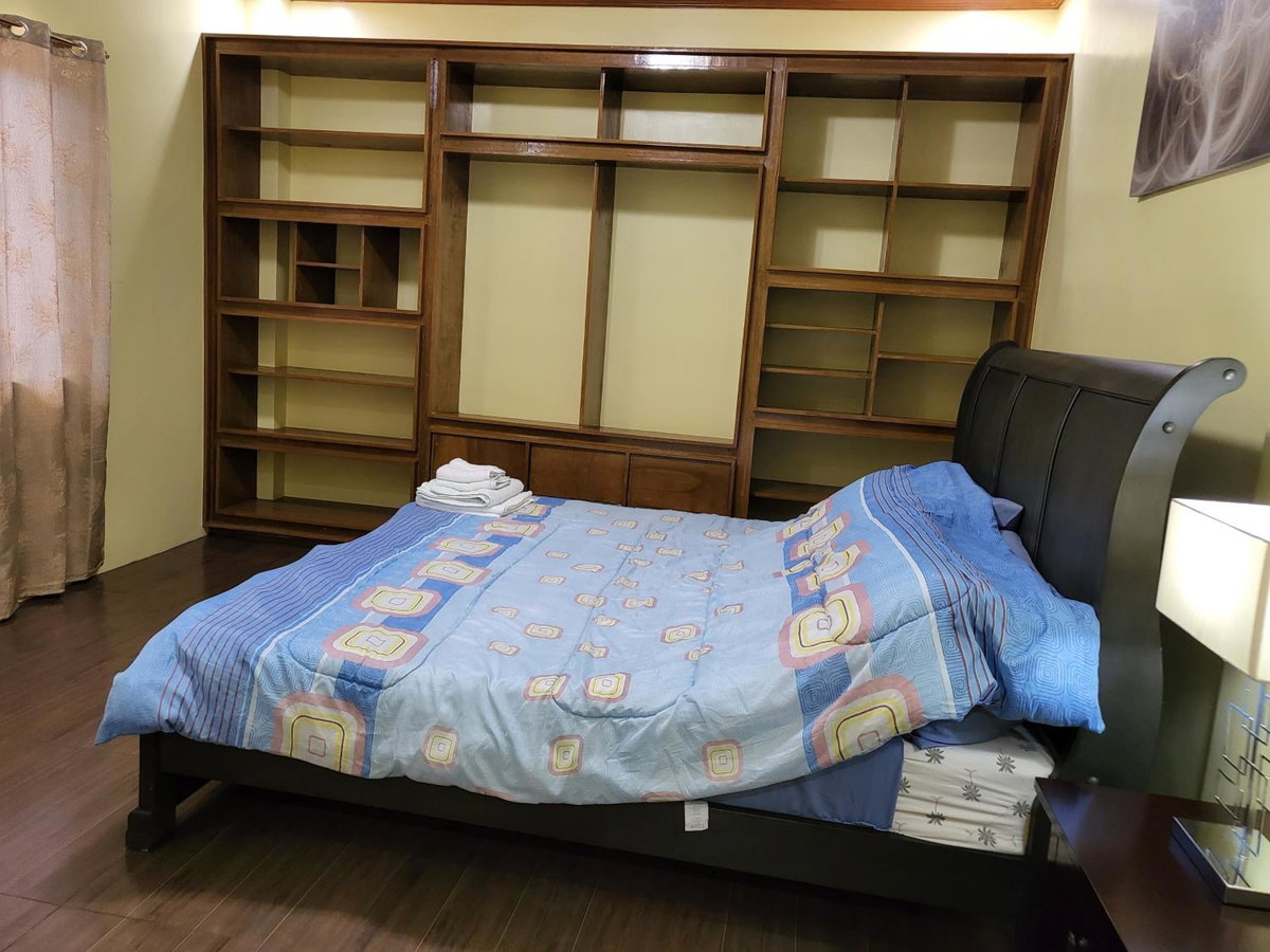 Yuke's Bed & Breakfast, Philippines