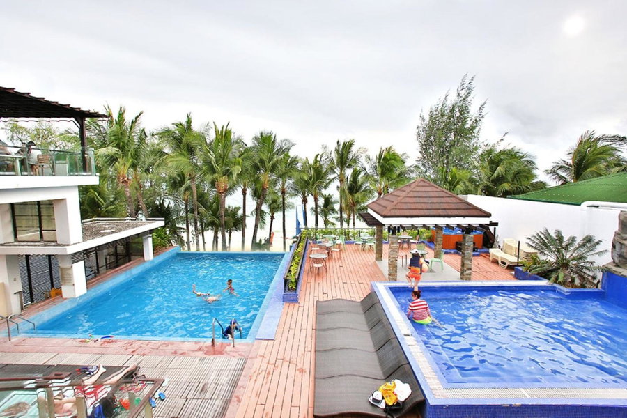 Crown Regency Beach Resort, Boracay, Philippines