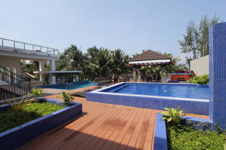Crown Regency Beach Resort, Boracay, Philippines