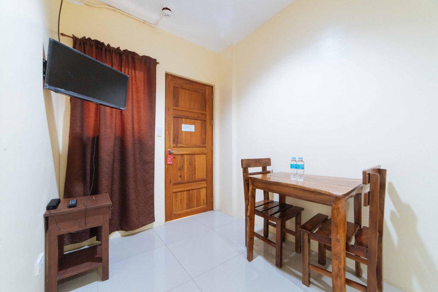 RedDoorz near New Government Center, Bacolod, Philippines