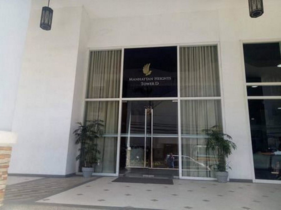 4Q tower D Manhanttan Heights Cubao QC, Manila, Philippines