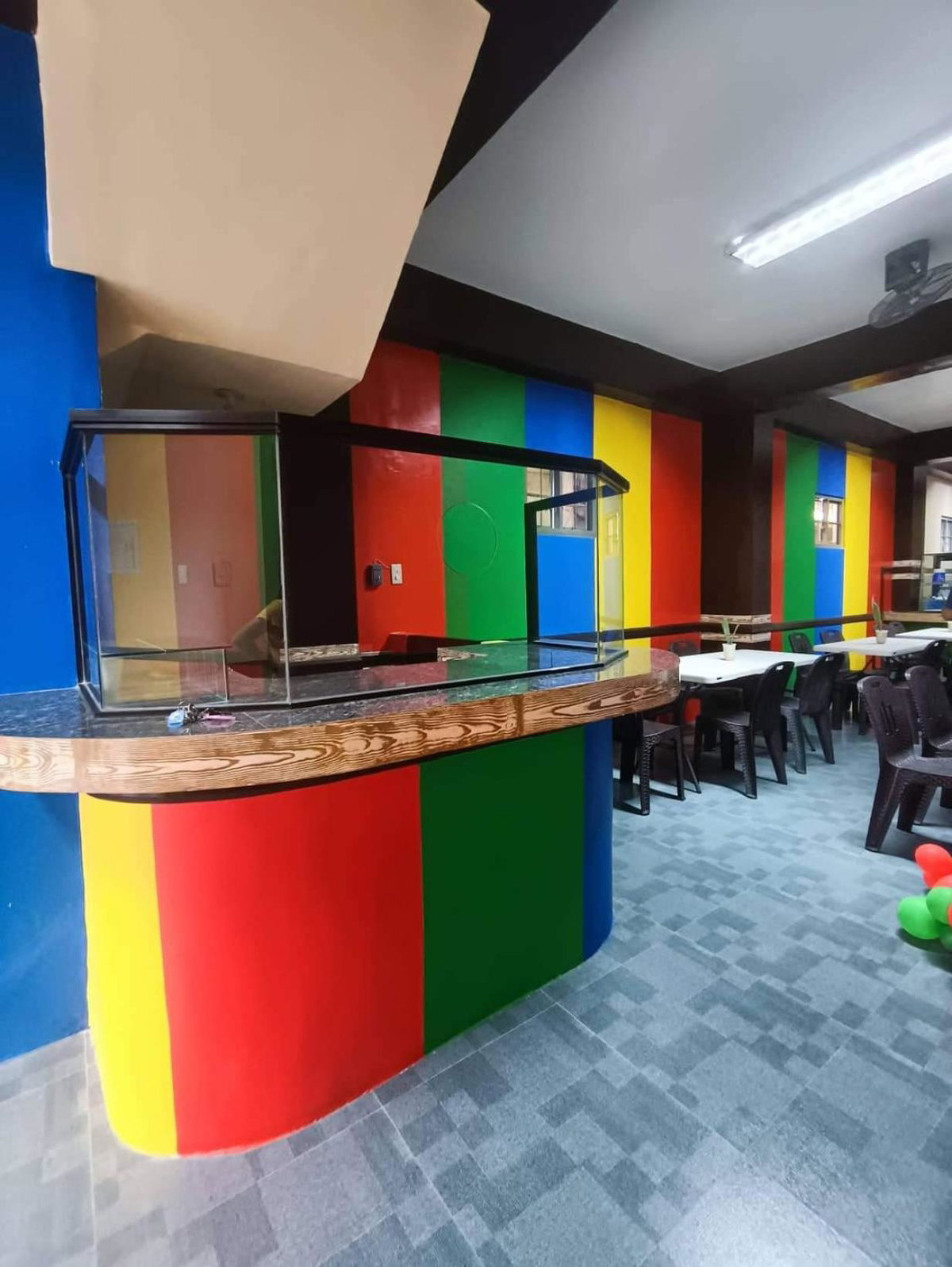 D & G Transient House, Philippines
