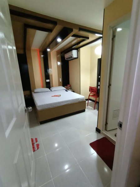 Hotel Sogo - Monumento, LRT Station, Manila, Philippines