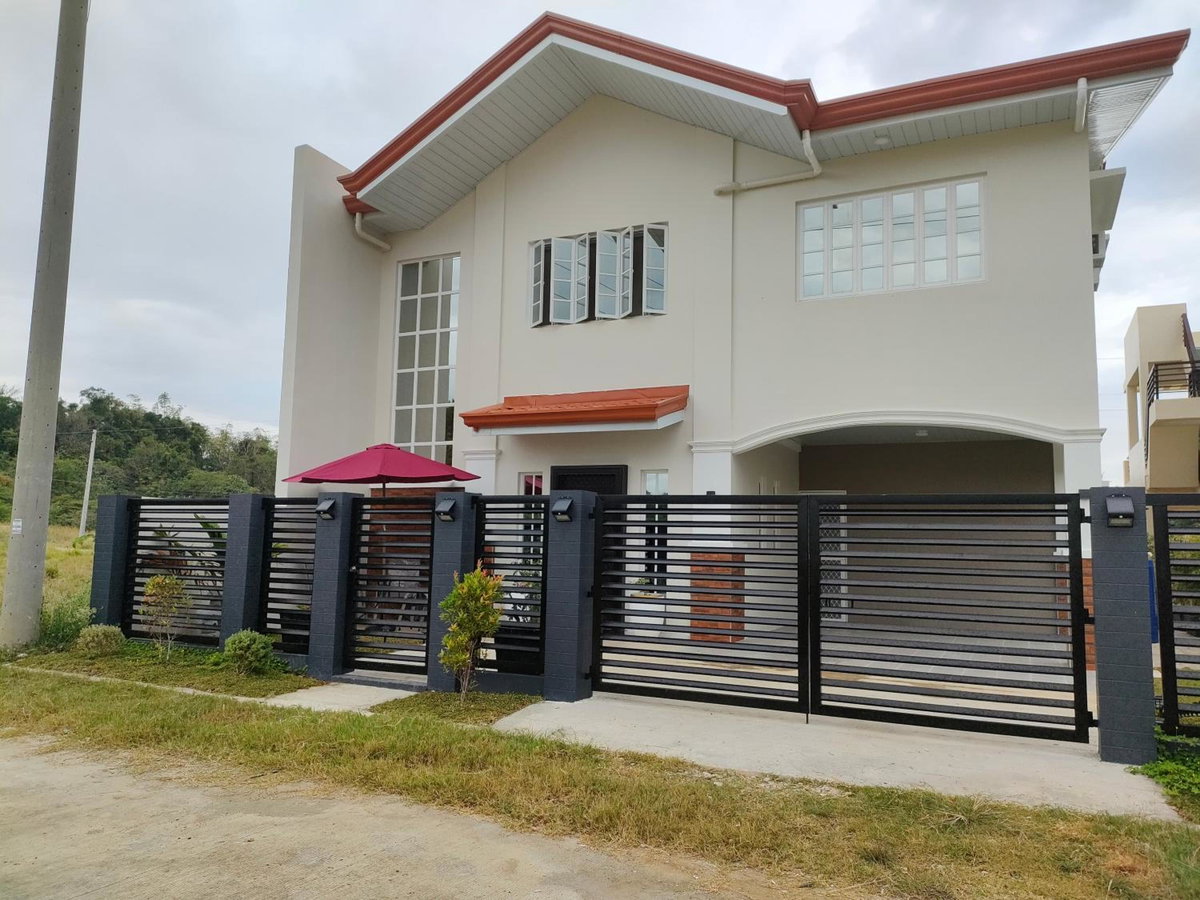 Hotel · Lucky Swiss Transient House Alaminos - Entire House near Hundred Islands, Bolo