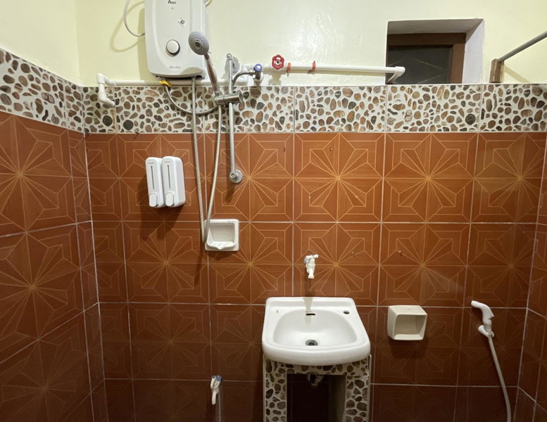 Lisa'S Guesthouse, Basdiot, Philippines