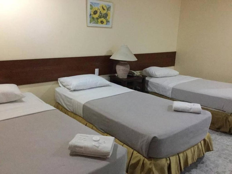 Dottie's Place Hotel & Restaurant, Butuan, Philippines